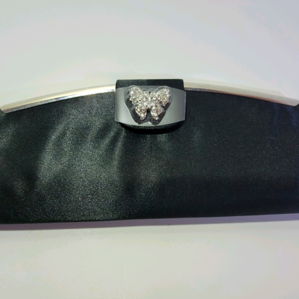 TOVA BEVERLY HILLS BLACK CLUTCH NWOT